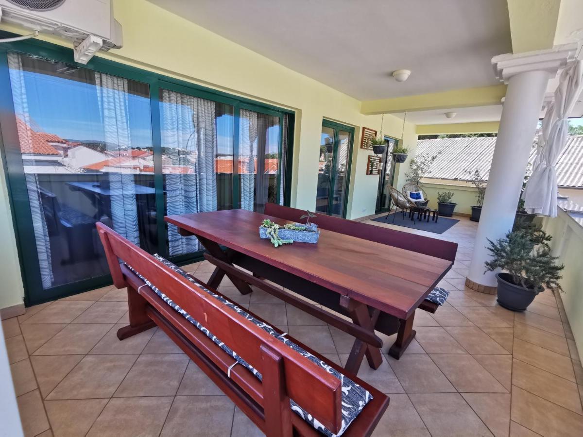 ראב Apartments Ribaric מראה חיצוני תמונה